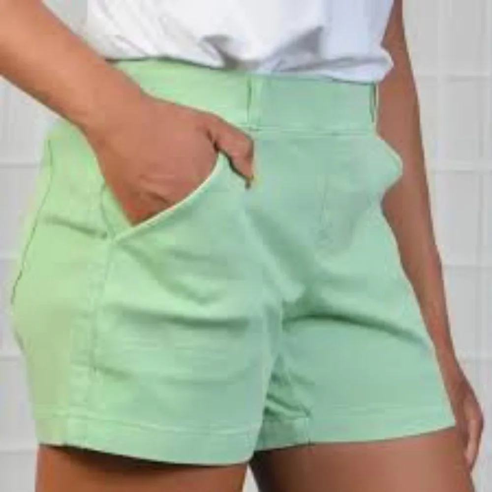 SPANX Stretch Twill Denim Pull On Shorts Size M Fresh Celadon Green Pockets